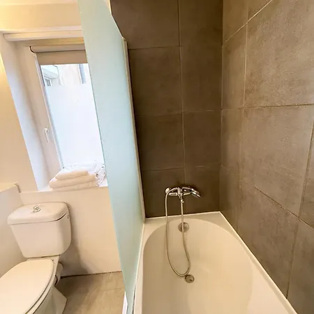 Apartment A Cote De La Gare Et La Cite De La Gastronomie Dijon